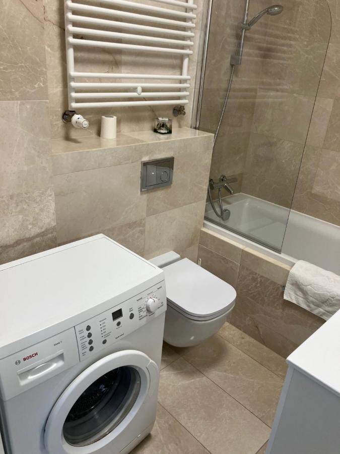 Jab Apartament Przy Klinice Business & Family Szczecin Extérieur photo